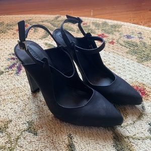 SOPHIA & LEE BLACK HEELS